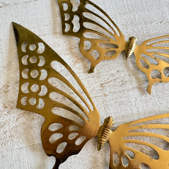 Set of Two Vintage Brass Butterflies - Picture 3 of 10